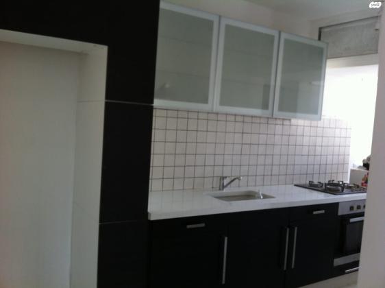 אהרון לובלין 31 (גני אביב)