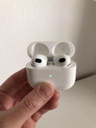 אזניות Airpods 3 חדשות לגמרי