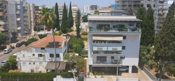 מנחם אוסישקין 35 (מרכז העיר)