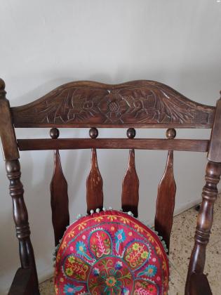 כיסא נדנדה וינטג' במצב טוב