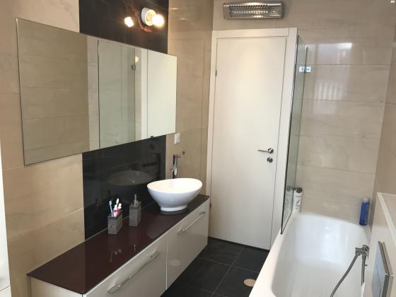 הרב הרצוג 19 (הר שלום)