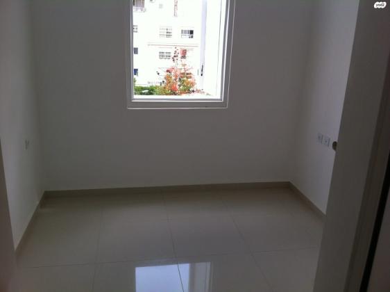 אהרון לובלין 31 (גני אביב)