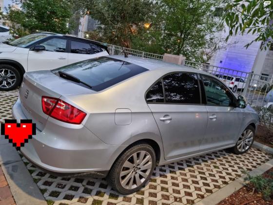 סיאט טולדו (2015)