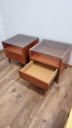 זוג שידות צד וינטג איכותיות