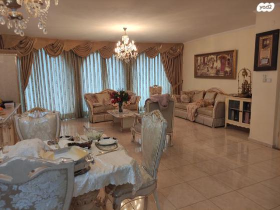 נחום אהרנפלד 19 (פסגת זאב מרכז)