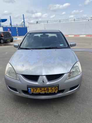 מיצובישי לנסר קלאסיק (2005)