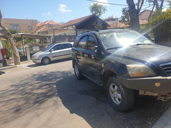 קיה סורנטו (2007)