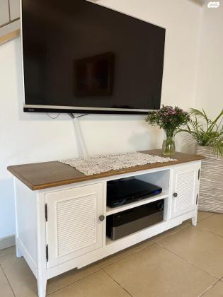 למכירה סט של מזנון ושידה