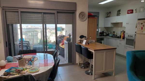 בר כוכבא 22 (שעריים מזרחי)