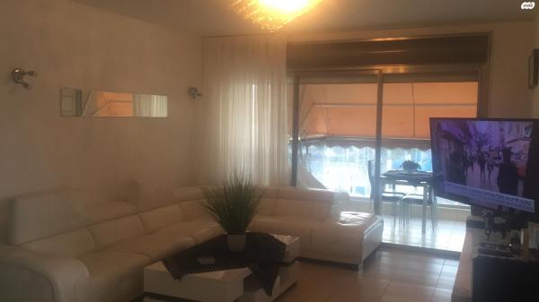 מעגל השלום 1 (קרית חתני פרס נובל)