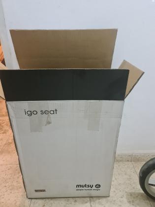 עגלת מוצי igo all blackשמורה כחדשה