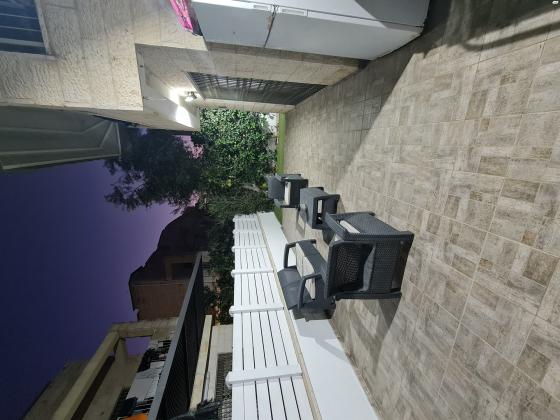 אפרים קישון 25 (קרית האמנים)