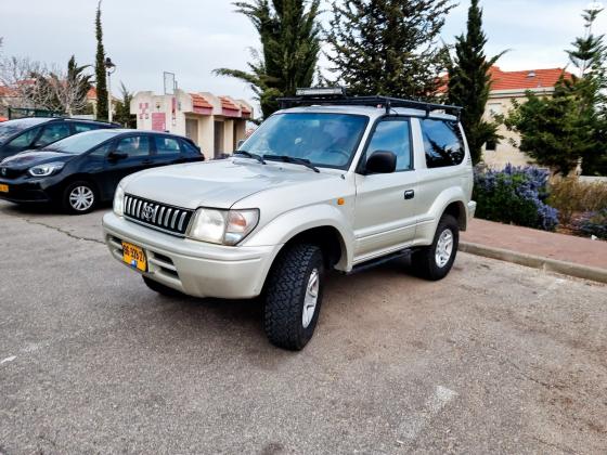 טויוטה לנד קרוזר פרדו קצר (1999)