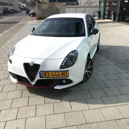 אלפא רומיאו ג'ולייטה (2017)