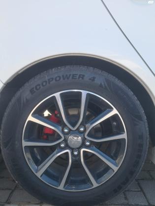 מיצובישי לנסר ספורטבק (2016)