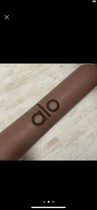 מזרון יוגה של המותג ?alo