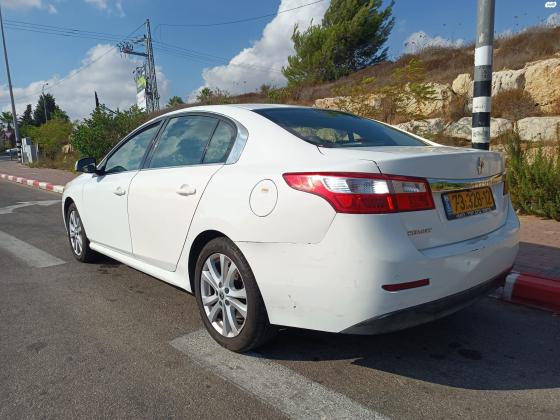 רנו לטיטוד (2013)