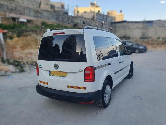 פולקסווגן קאדי (2016)