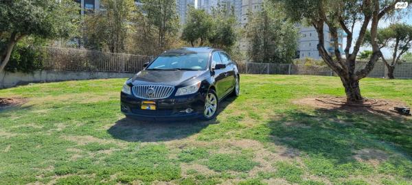 ביואיק לה קרוס (2012)