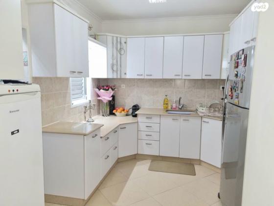 ביאליק 40 (רובע ה)