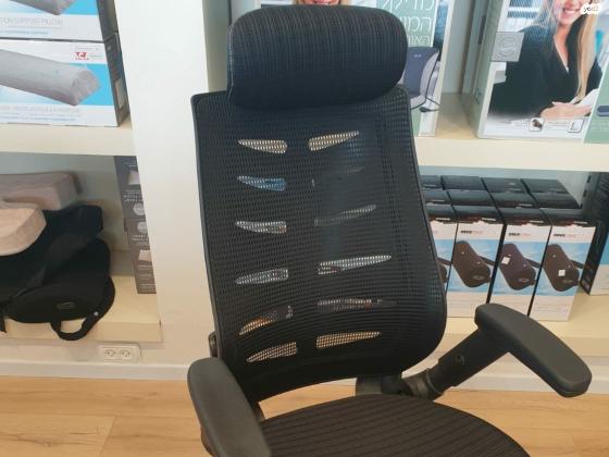 כיסא מנהלים חדש של ד"ר גב