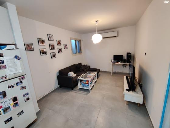 שמואל יבניאלי 22 (שעריה)