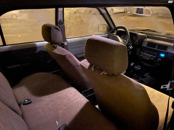 סובארו ג'סטי (1990)