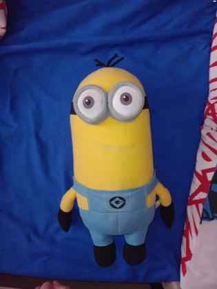 בובת מיניון גדולה במצב חדש