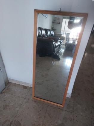 מראת גוף מסגרת מעץ טבעי