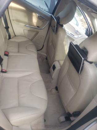 וולוו XC60 (2015)