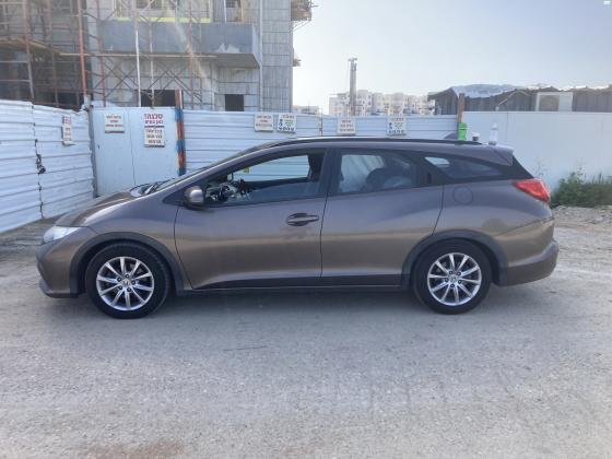 הונדה סיוויק סטיישן (2015)