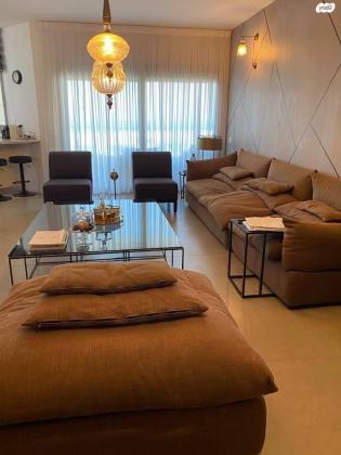 ארתור רובינשטיין 8 (הגוש הגדול)