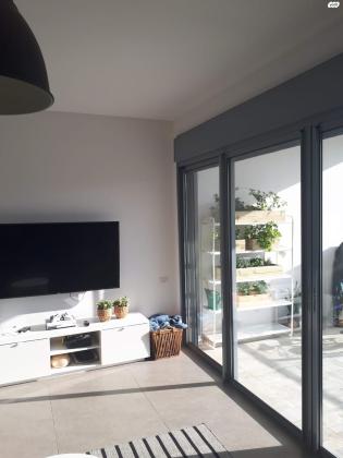 בן גוריון 61 (הרצליה הצעירה)