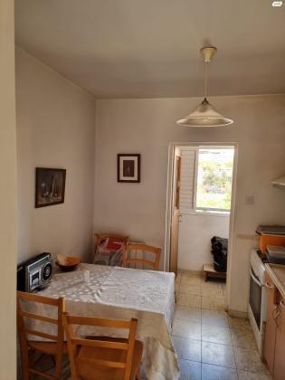 שלום וצדק 8 (פסגת זאב מערב)