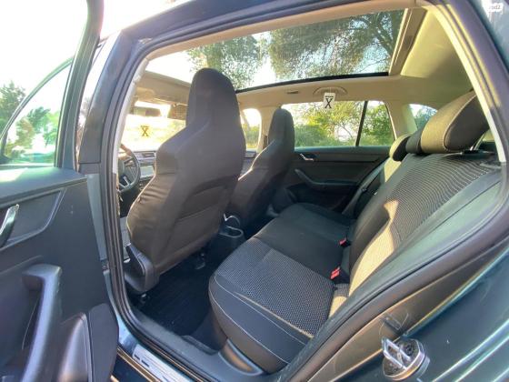 סקודה ראפיד ספייסבק (2015)