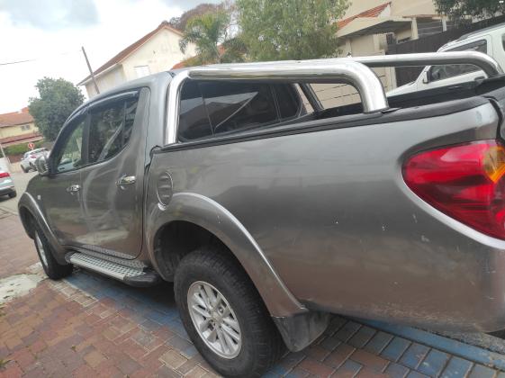 מיצובישי L200 האנטר 4X4 (2015)