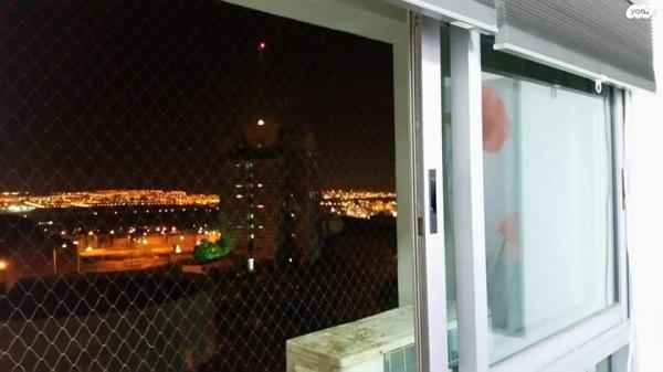 מלכת שבא 7 (אורים)