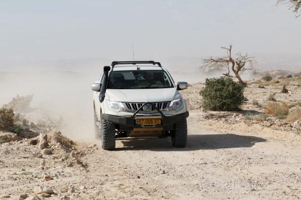 מיצובישי טרייטון / L200 4X4 (2017)