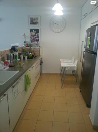 הרב הרצוג 34 (תל גנים)