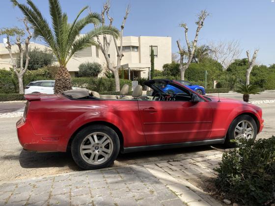 פורד מוסטנג (2008)