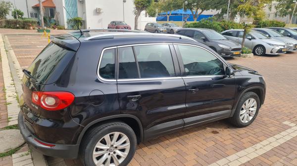 פולקסווגן טיגואן (2010)