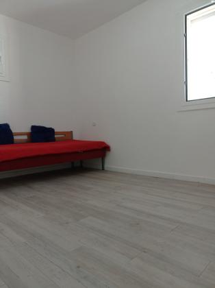 רוטנשטרייך 18 (ניר אביב)