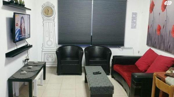 מלכת שבא 7 (אורים)