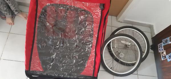 עגלה נגררת לאופניים חשמליים לשני