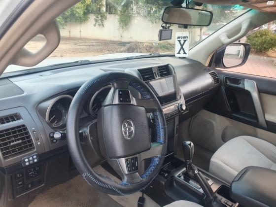 טויוטה לנד קרוזר קצר (2013)