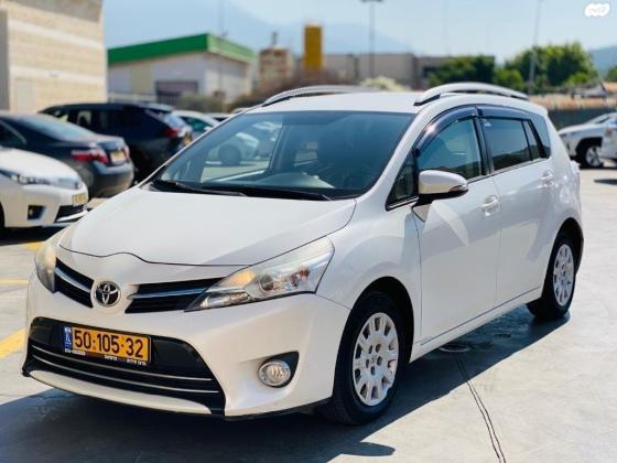 טויוטה ורסו (2015)