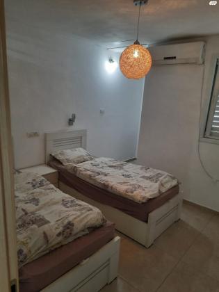 צבי הרלינג 24 (קרית הרצוג)