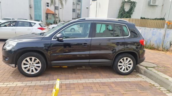 פולקסווגן טיגואן (2010)