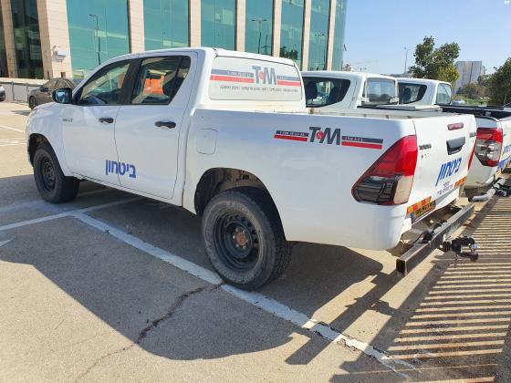 טויוטה היילקס 4X4 (2020)