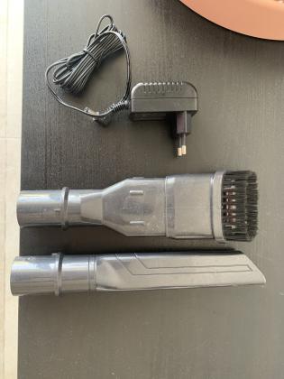 שואב אבק אלחוטי נטען של Dibea דגם tt8